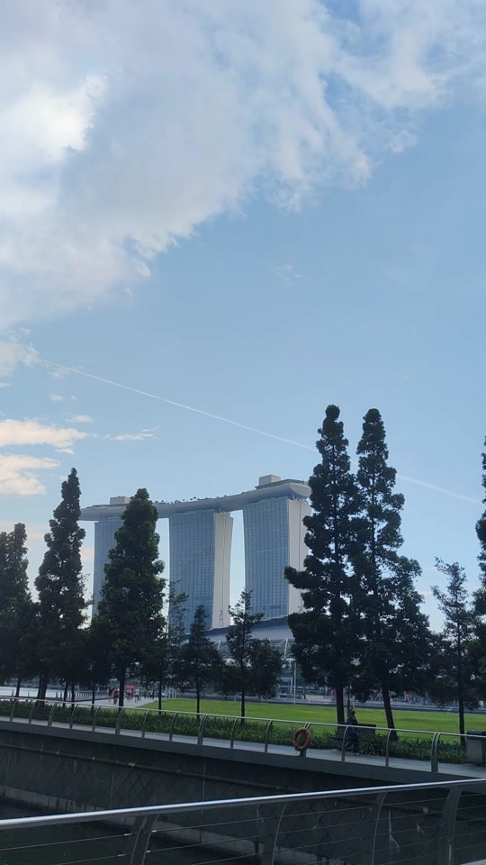 爱游戏-包含赛地聚焦：英超今晨热度飙升，浙江稠州回应争议，管理层满意，更衣室氛围转暖的词条